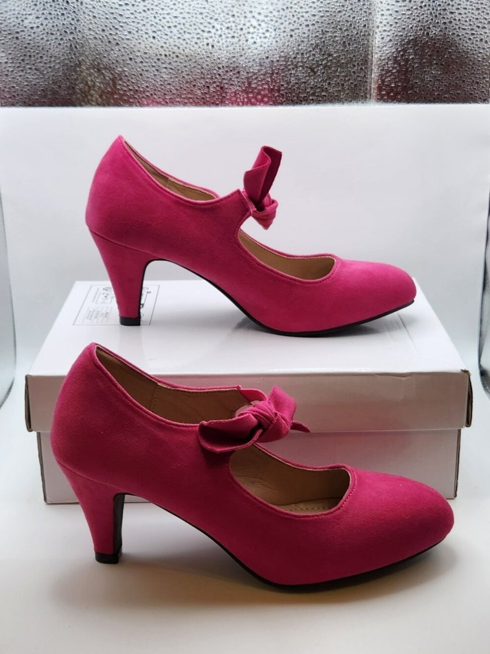 Pretty faux suede heels sz 6.5 sz 37 mary jane style bow bright pink VGUC